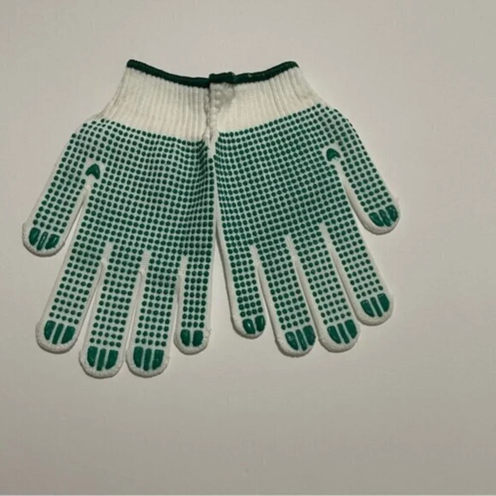 NWOT Green and White Textured Gardening Gloves